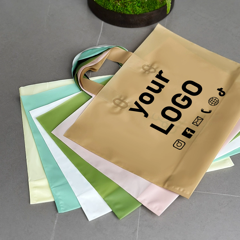 Matte Handbag Clothing Store C – Event Party Shop recenzja i cena